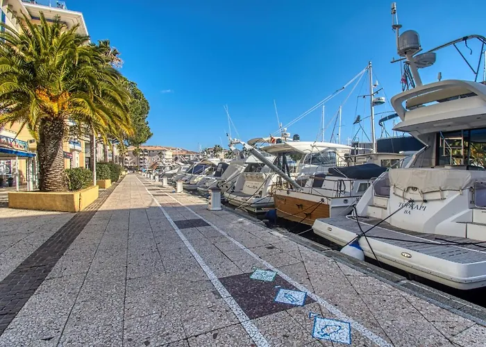 Port D'attache-3 By Interhome Lejlighed *